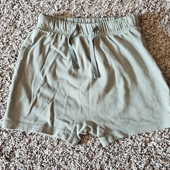 Bundle of 7 Toddler Boy Shorts Size 12-18 Months OshKosh Carter's Cat & Jack H&M - Picture 12 of 16